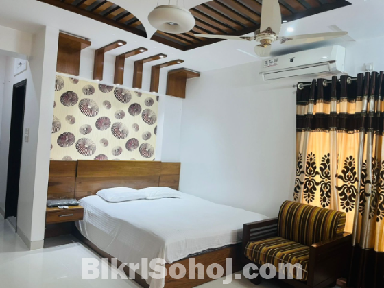 4BHK Fully Furnished Serviced Apartment for Rent